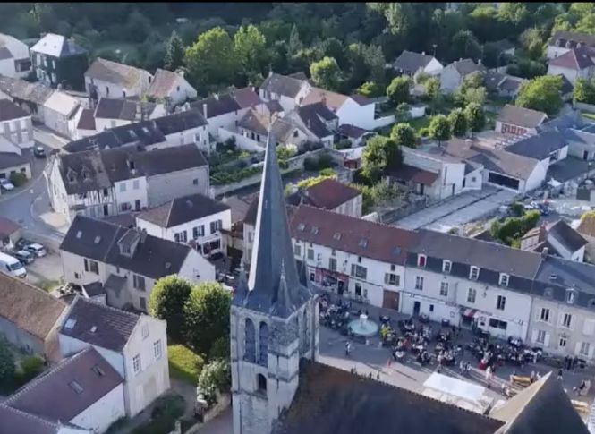 Asnières village