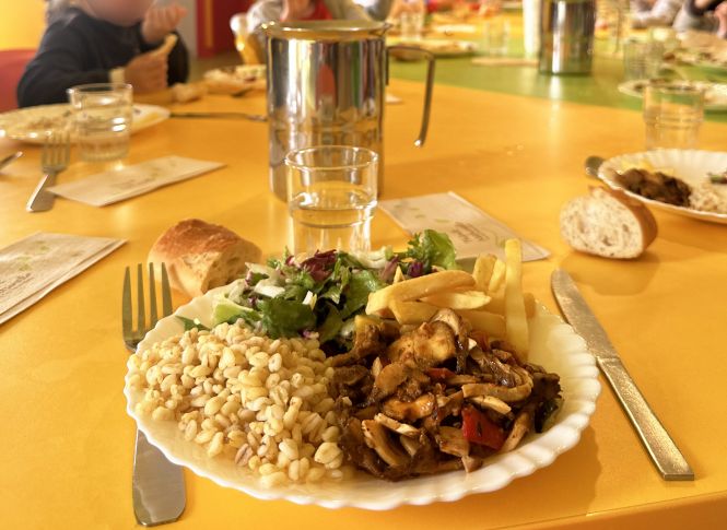 cantine à Asnières